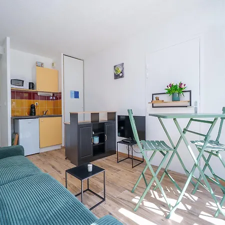 Apartment Saint Clair N107 St2 *
